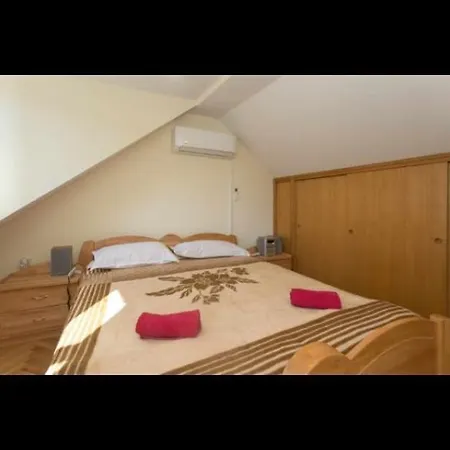 Homestay Deluxe Marta *